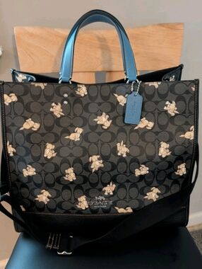Coach Dempsey 40 Pebbled Leather Tote (CC423) Playful Puppies EUC